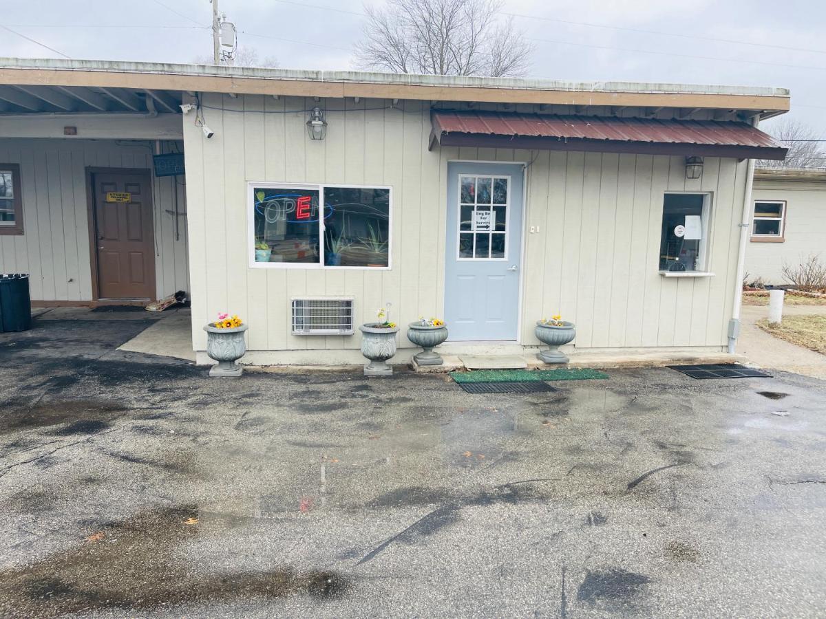Woodridge Motel Terre Haute ภายนอก รูปภาพ
