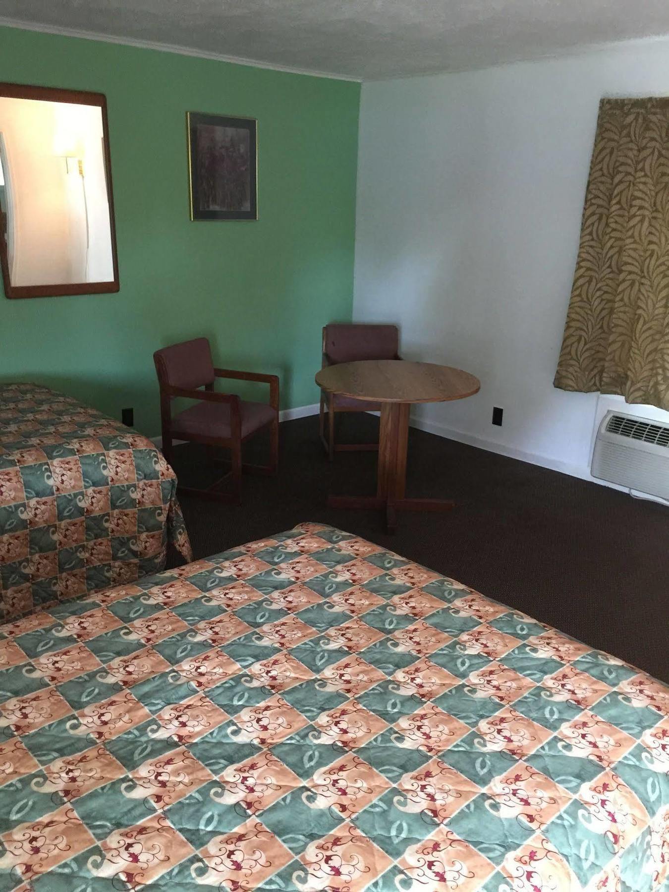 Woodridge Motel Terre Haute ภายนอก รูปภาพ