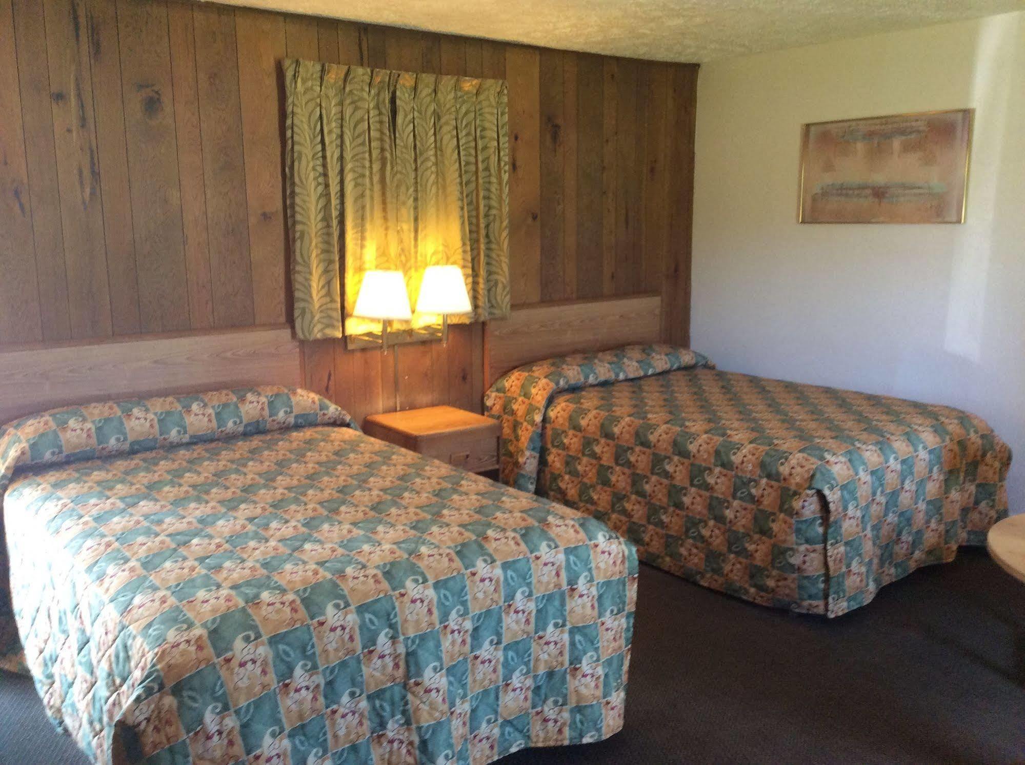 Woodridge Motel Terre Haute ภายนอก รูปภาพ